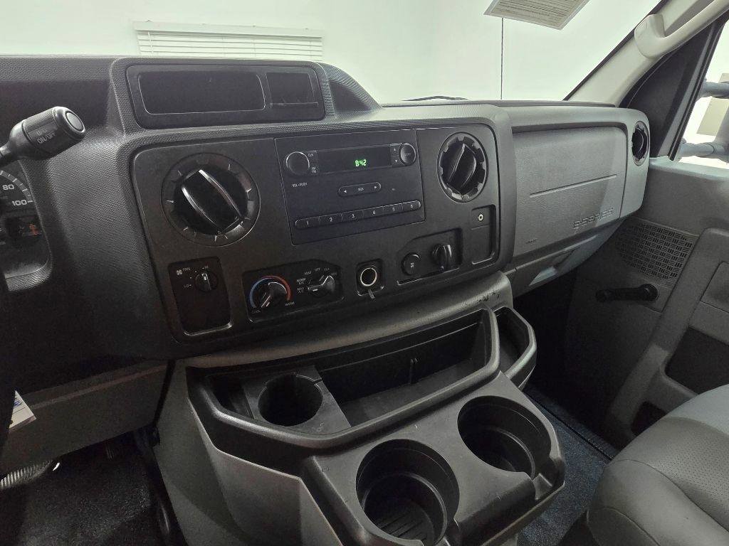 Used 2013 Ford E-150 and Econoline 150 RWD image 23