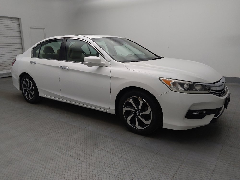 Used 2017 Honda Accord EX-L image 11