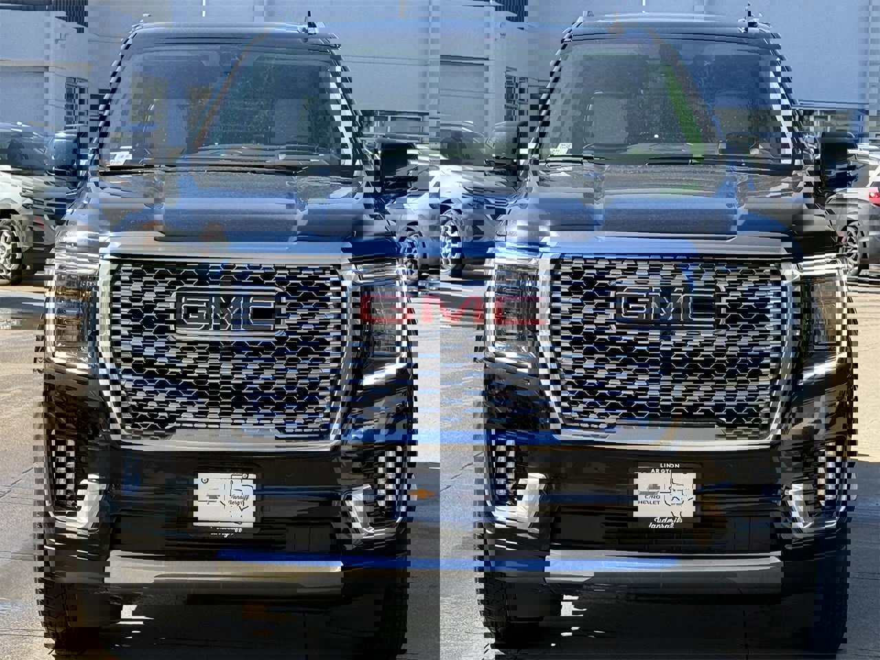 Used 2022 GMC Yukon XL Denali image 7