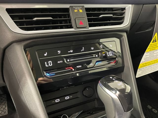New 2026 Volkswagen Taos SEL AWD/4WD image 6