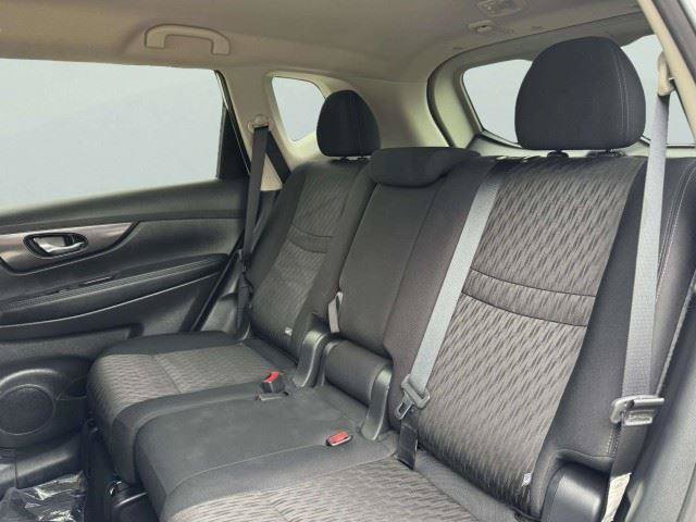 Used 2019 Nissan Rogue SV FWD image 42