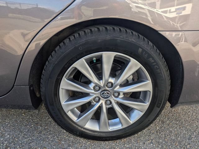 Used 2015 Toyota Camry XLE FWD image 13