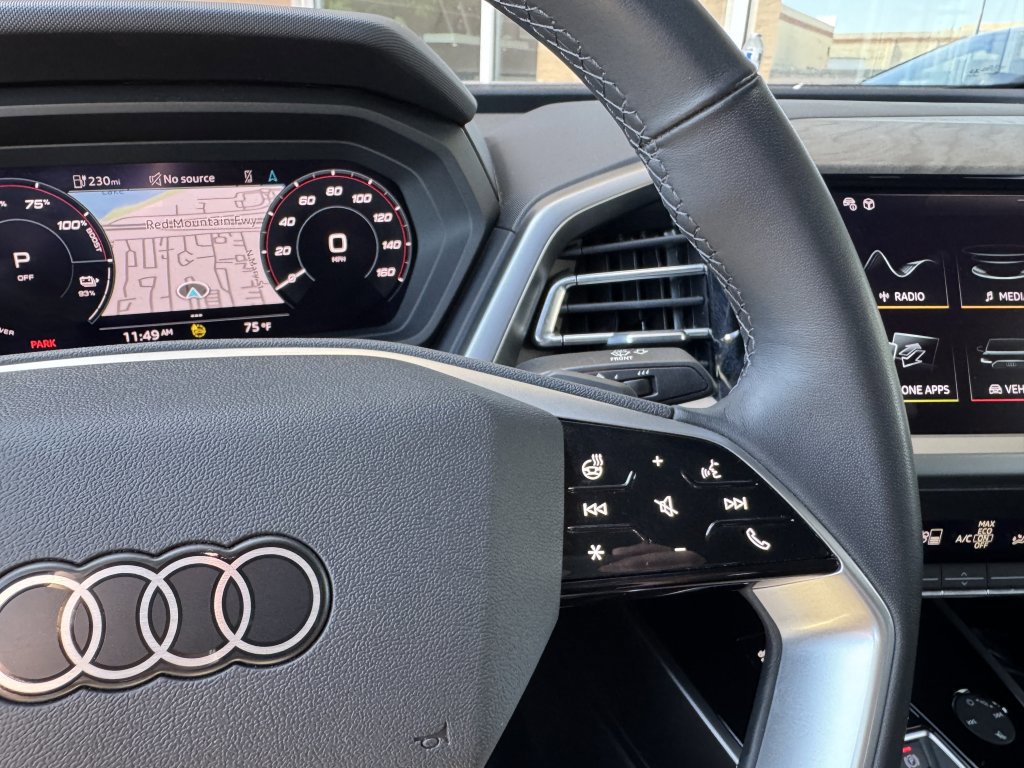 Used 2023 Audi Q4 e-tron Premium Plus w/ Premium Plus image 32