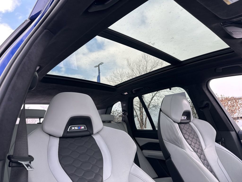 Used 2022 BMW X5 M w/ Executive Package AWD/4WD image 29