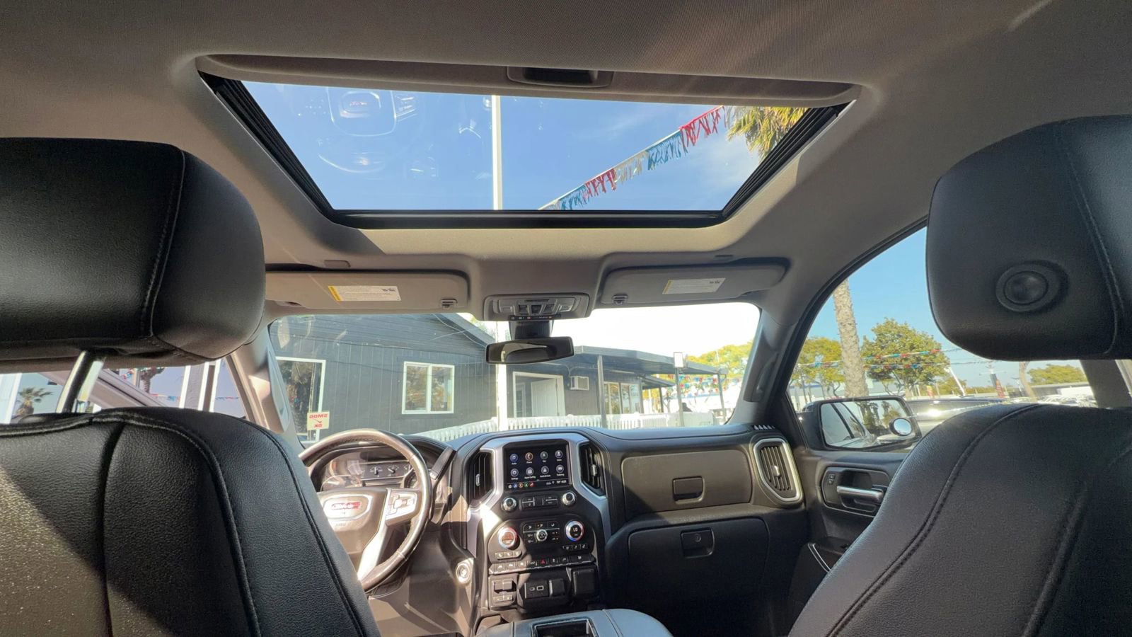 Used 2019 GMC Sierra 1500 SLT w/ SLT Premium Plus Package AWD/4WD image 35