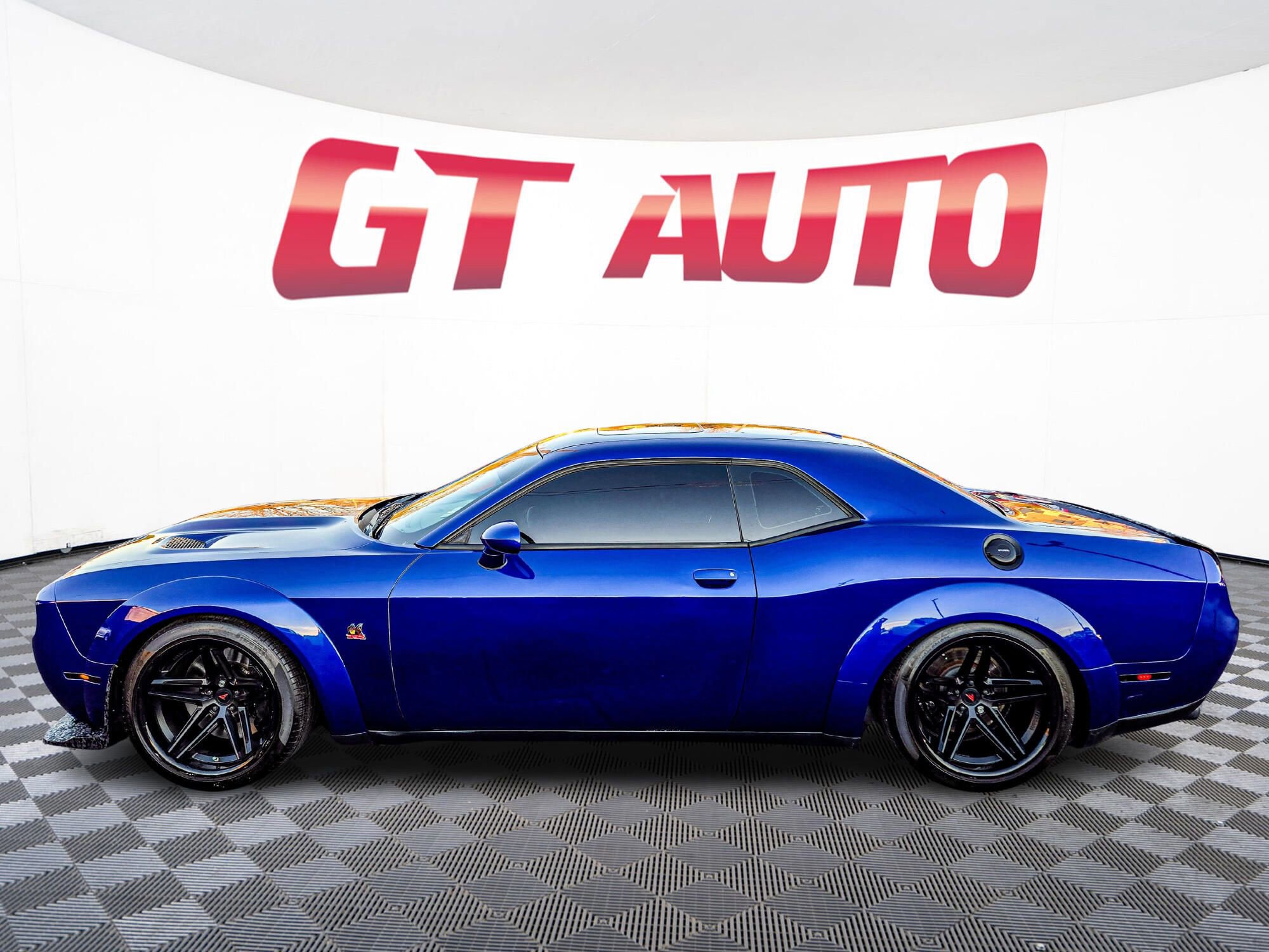 Used 2020 Dodge Challenger R/T Scat Pack image 4