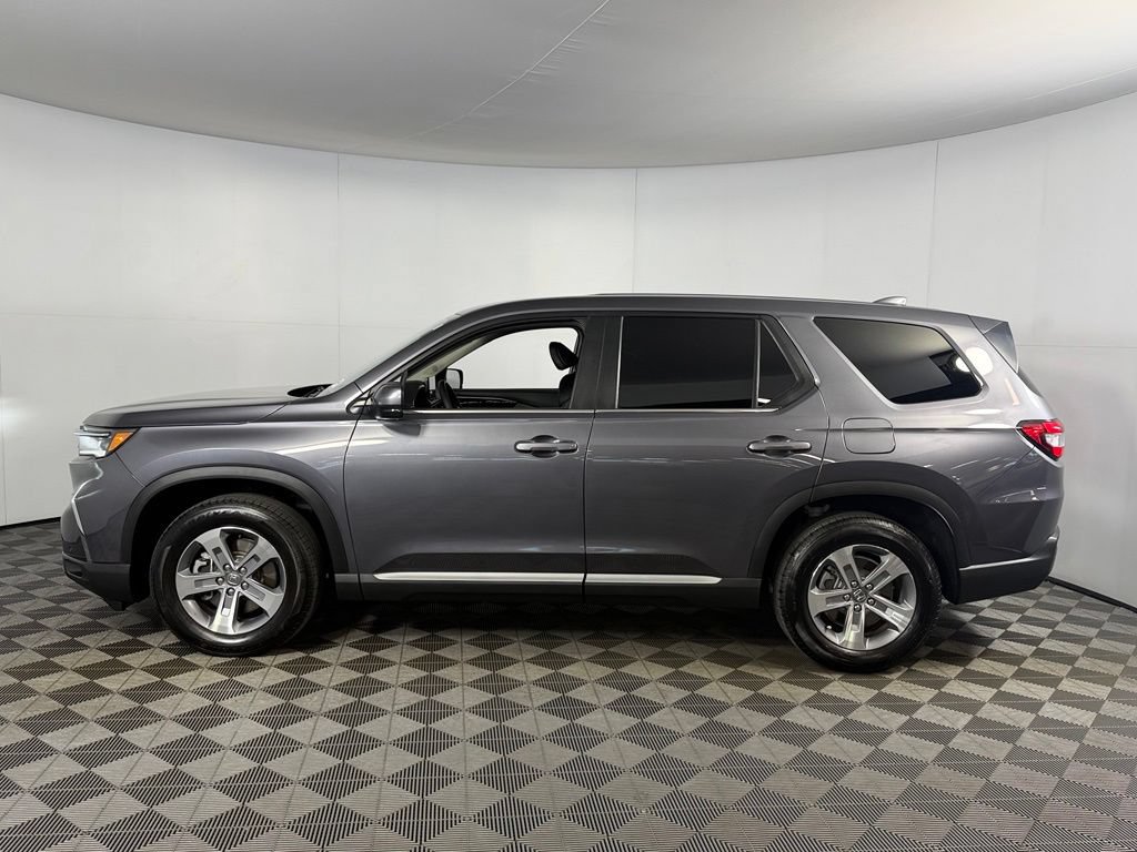 Used 2025 Honda Pilot EX-L image 9