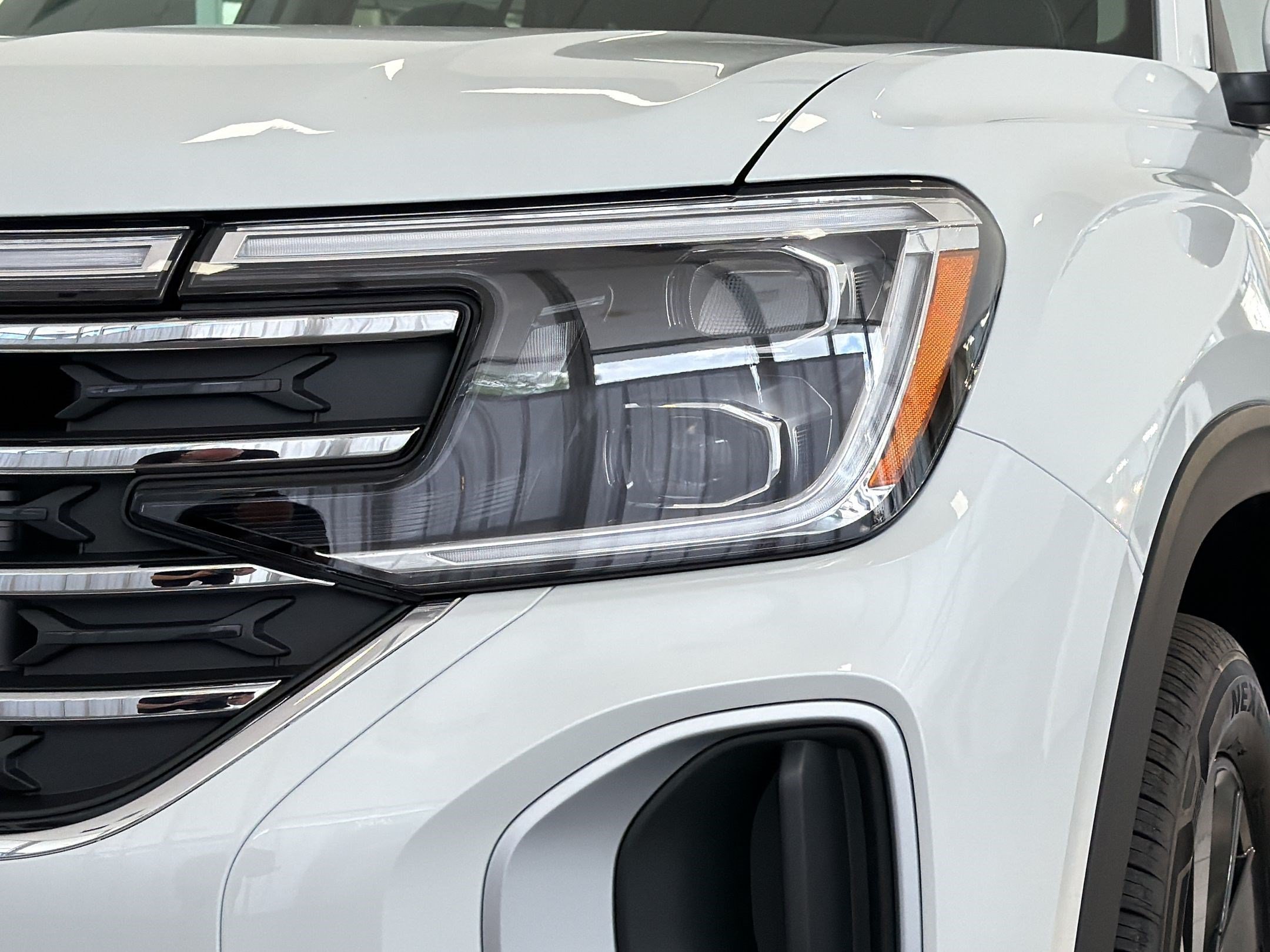New 2026 Volkswagen Atlas SE FWD image 11