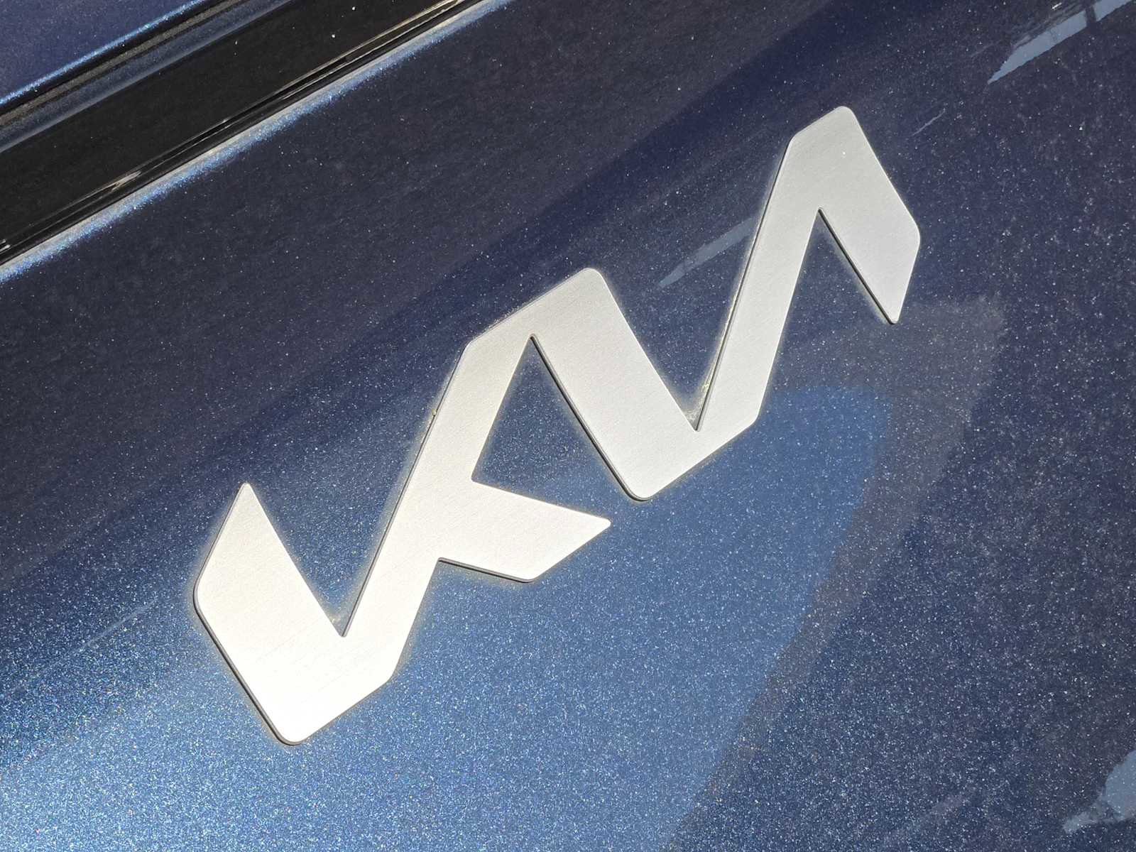 Used 2024 Kia Sportage EX image 10