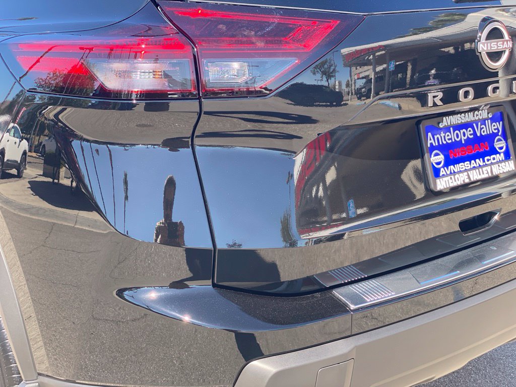 New 2026 Nissan Rogue SV FWD image 11