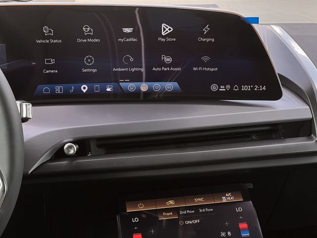 New 2027 Cadillac Vistiq Luxury w/ LPO, Premium Carpet Package AWD/4WD image 15