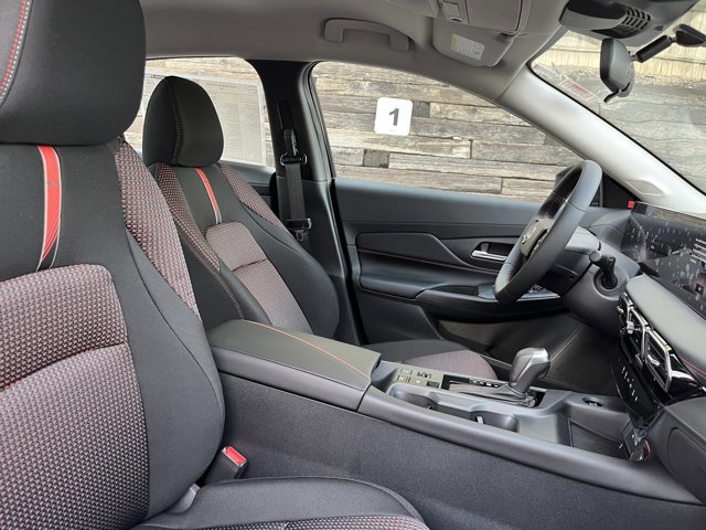 New 2026 Nissan Sentra SR w/ Floor Mat Package FWD image 8