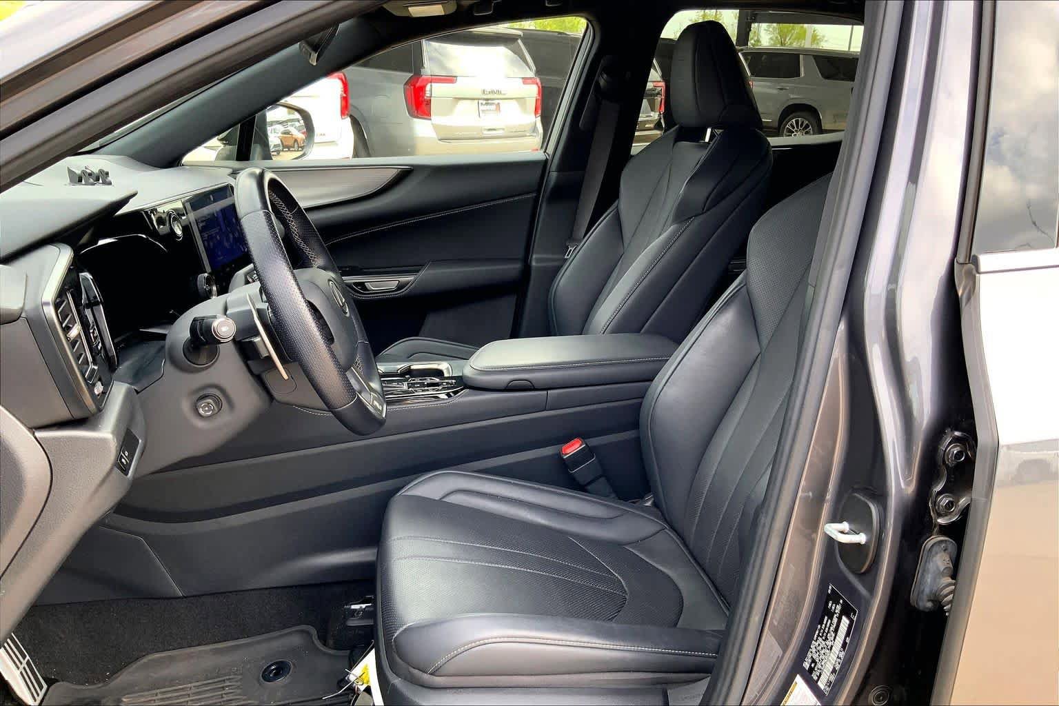 Used 2022 Lexus NX 350 F Sport w/ Towing Package (2000 Lbs) AWD/4WD image 7