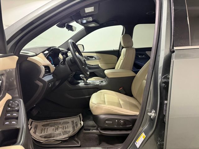 Certified 2023 Chevrolet Traverse LT w/ LT Premium Package image 12