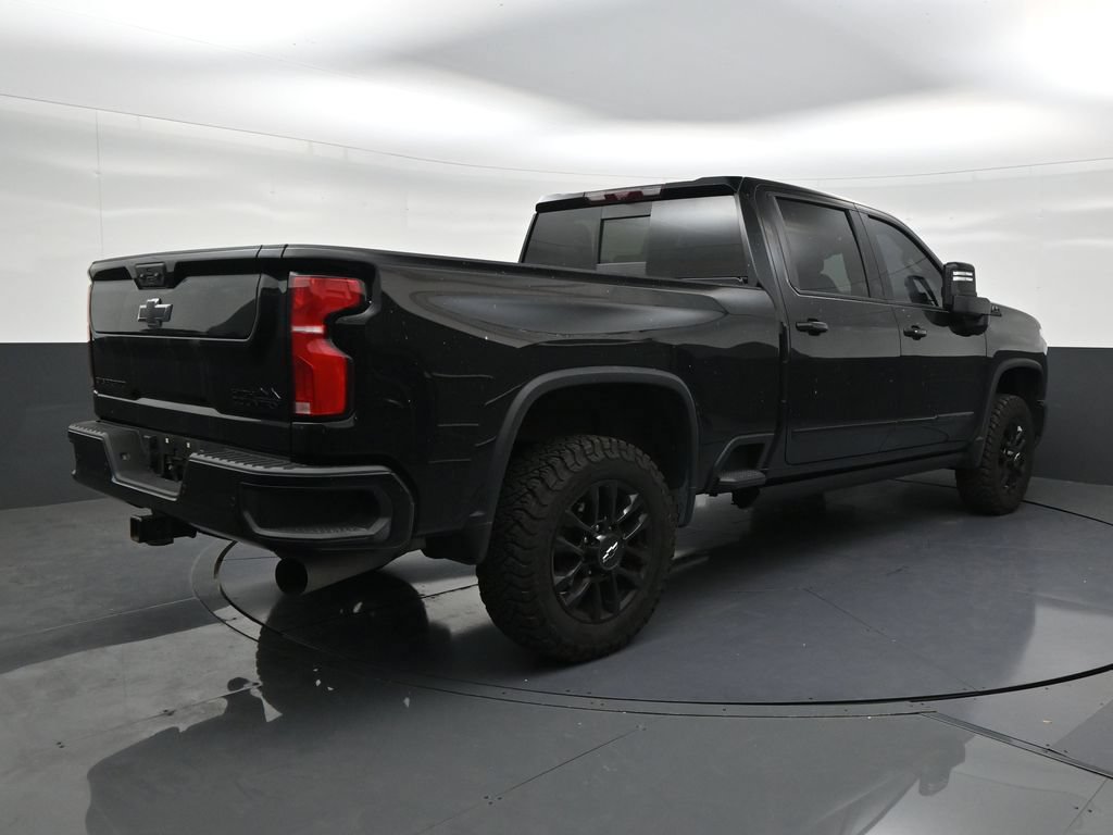 Used 2025 Chevrolet Silverado 2500 High Country w/ High Country Premium Package AWD/4WD image 5