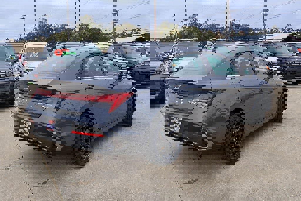 New 2026 Hyundai Elantra SEL Sport Premium image 24