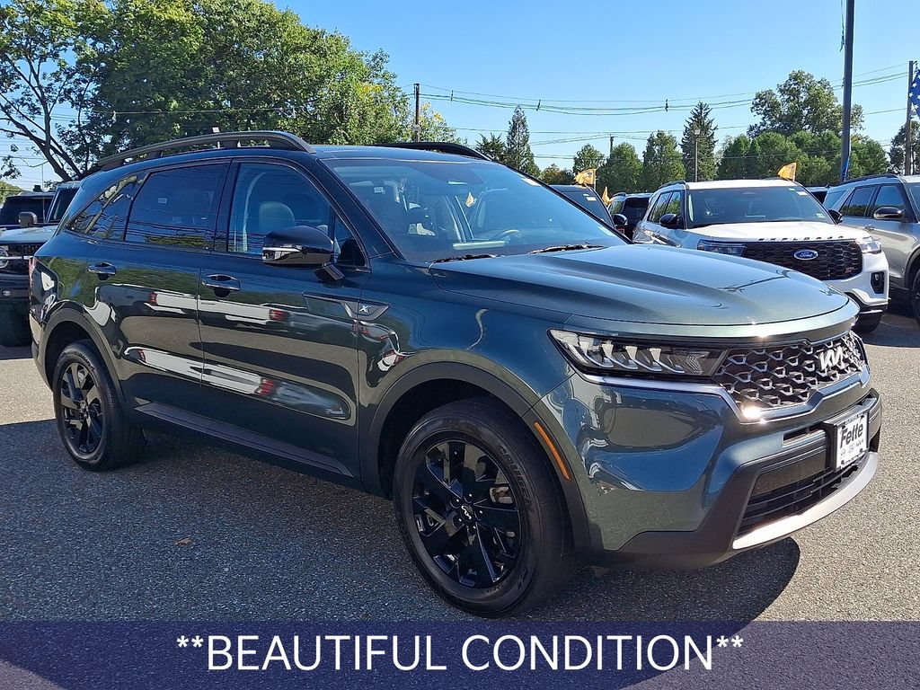 Certified 2022 Kia Sorento S w/ Panoramic Sunroof Package AWD/4WD image 4