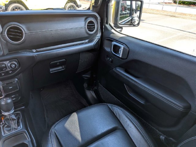 Used 2019 Jeep Wrangler Unlimited Sahara w/ Quick Order Package 24M Moab AWD/4WD image 24