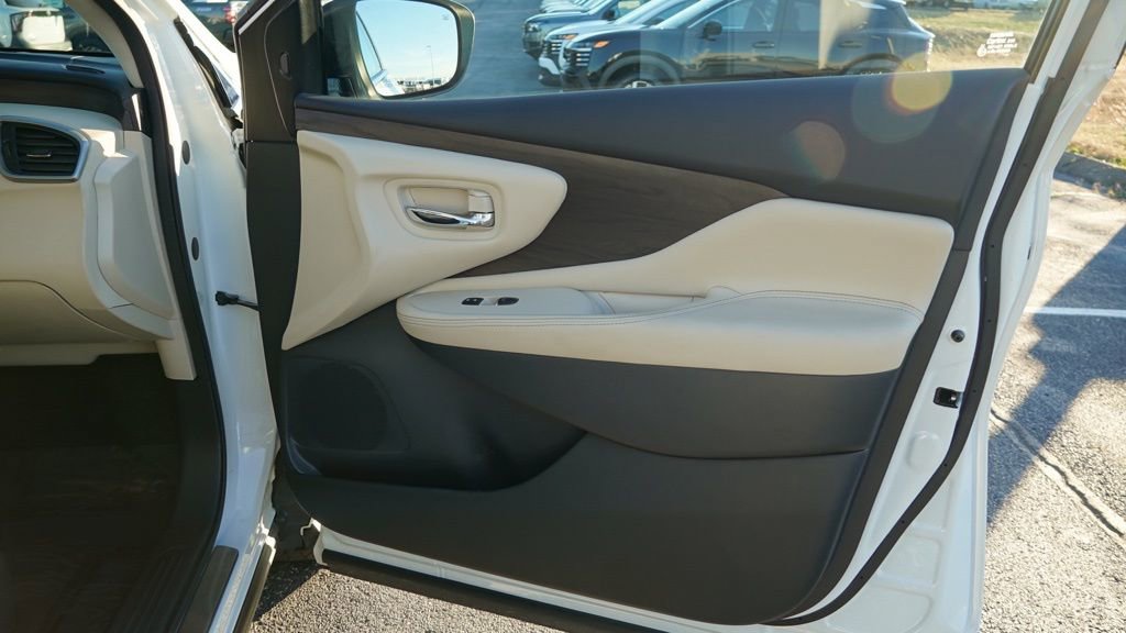 Used 2024 Nissan Murano Platinum w/ Cargo Package image 24