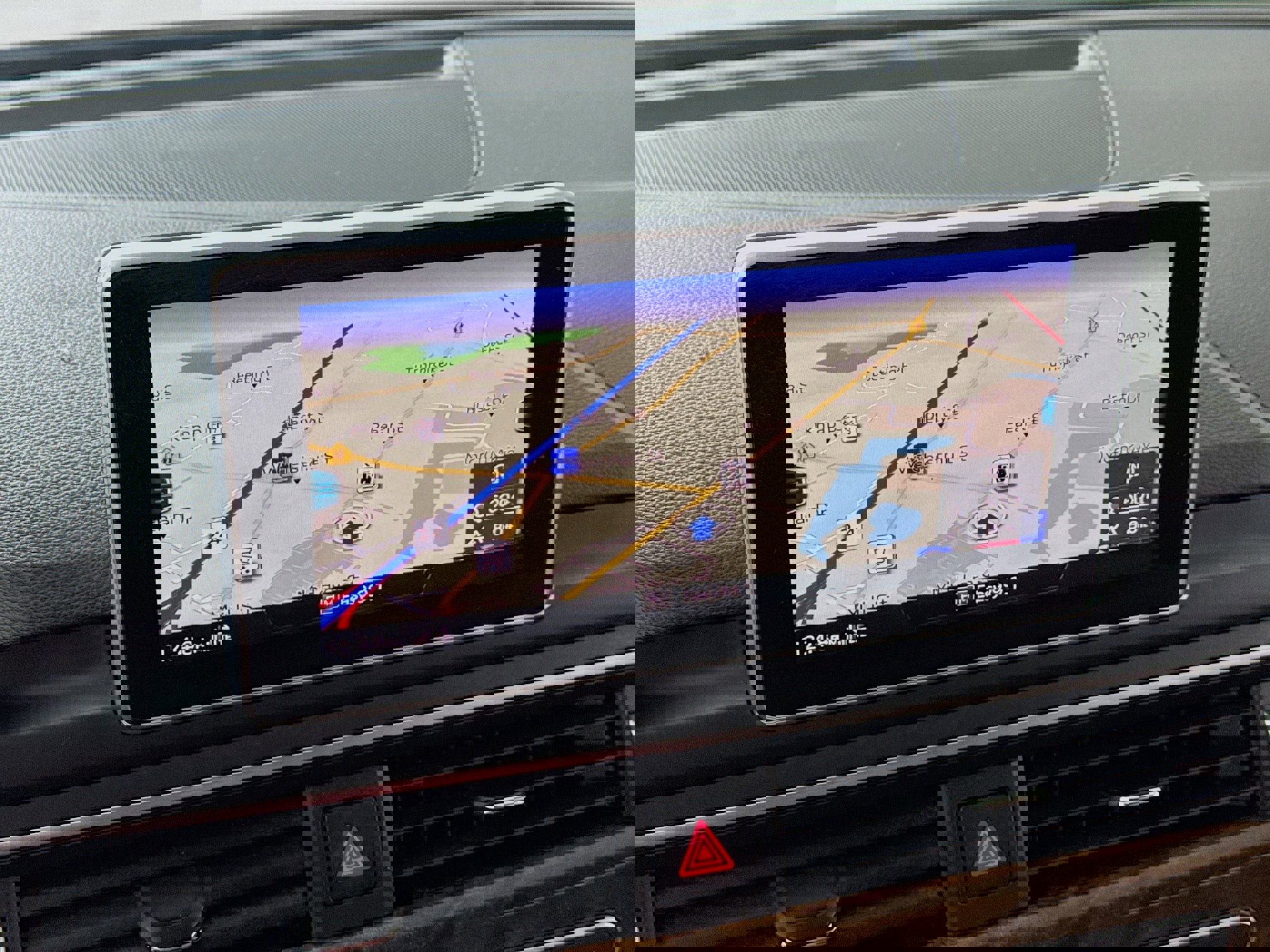 Used 2019 Audi A4 2.0T allroad Premium Plus w/ Premium Plus Package image 2