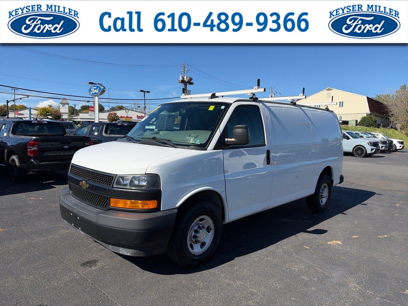Used 2021 Chevrolet Express 2500 w/ Driver Convenience Package RWD image 1