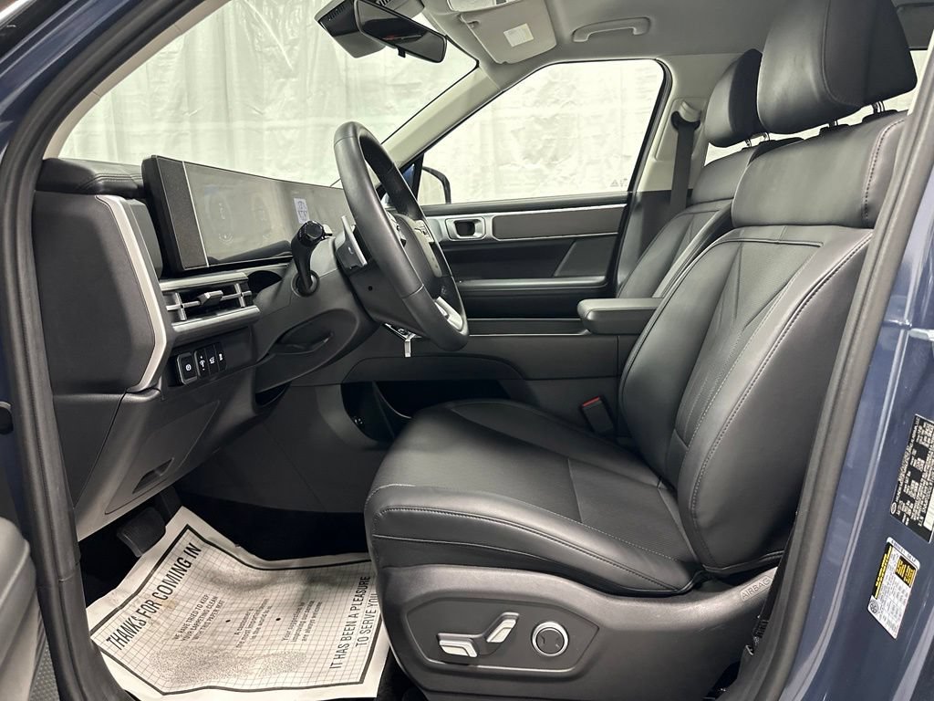 Used 2026 Hyundai Santa Fe SEL AWD/4WD image 14