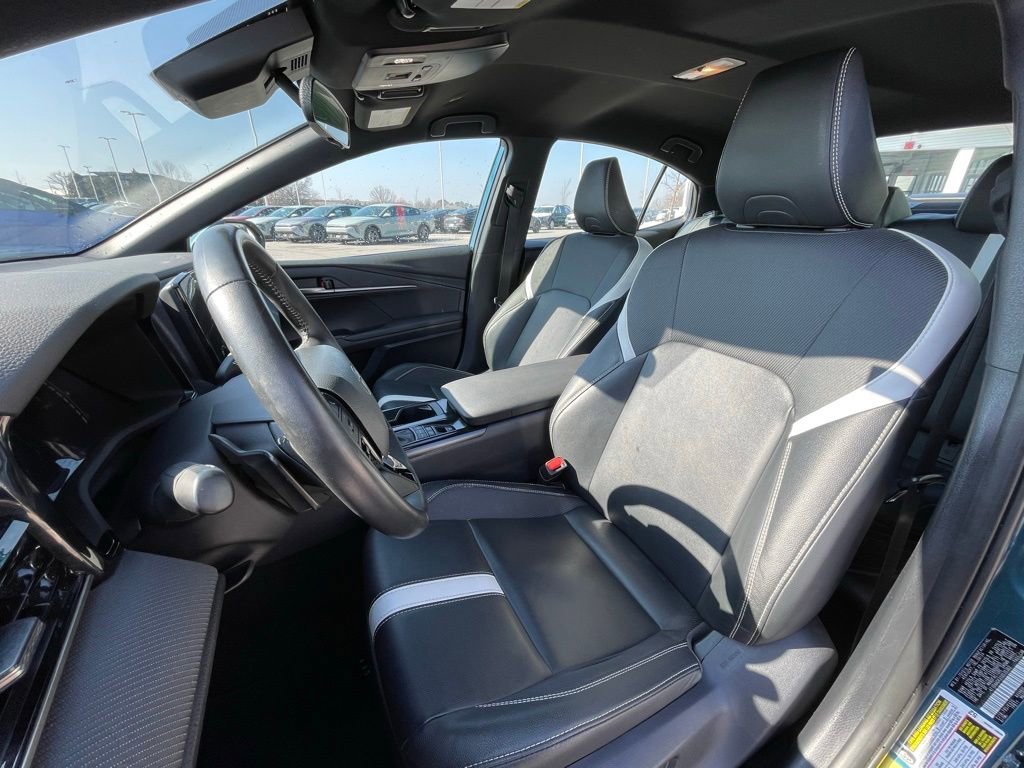 Used 2025 Toyota Camry SE image 19