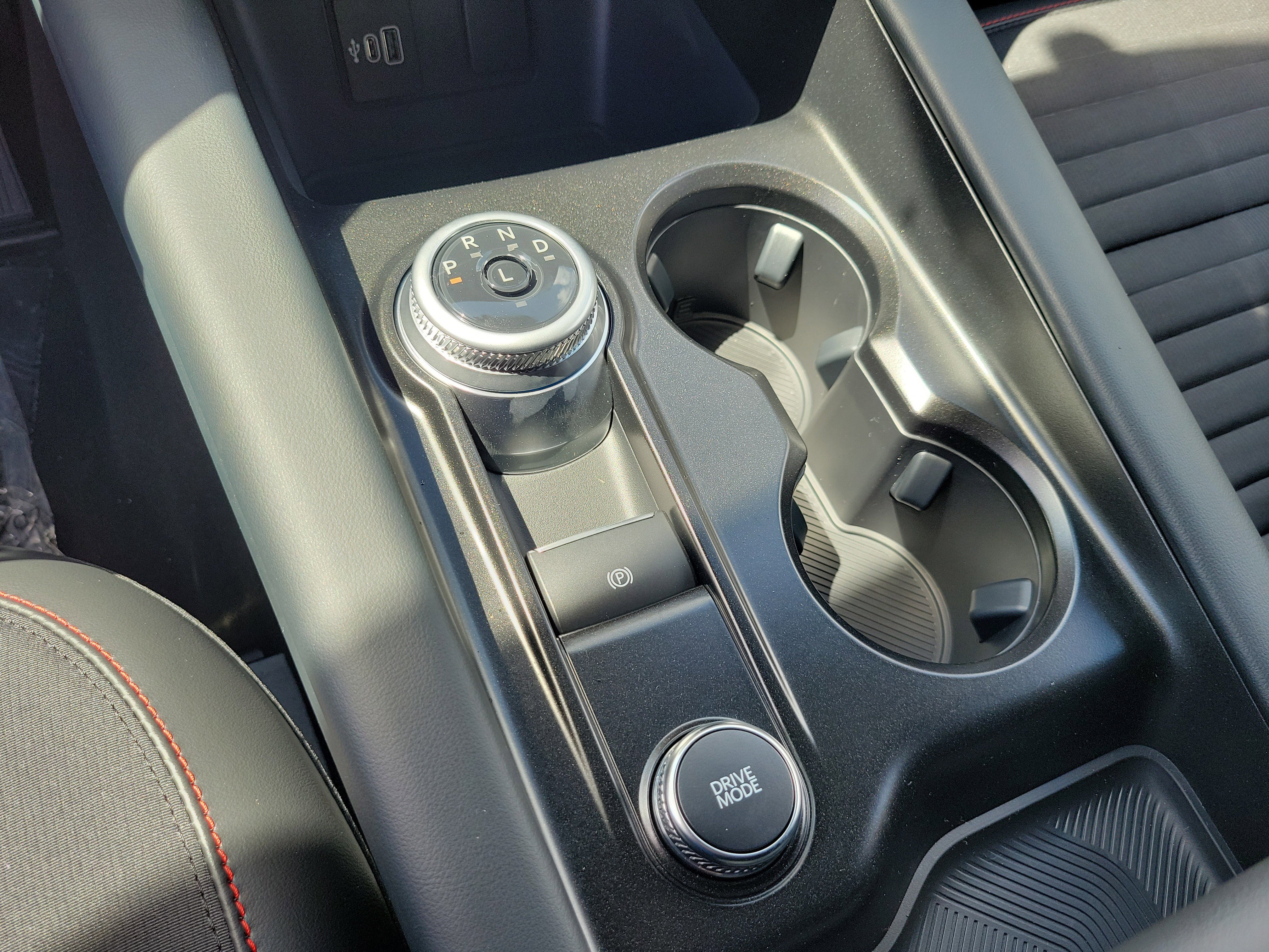 New 2026 Ford Explorer ST-Line w/ ST-Line Street Pack RWD image 18