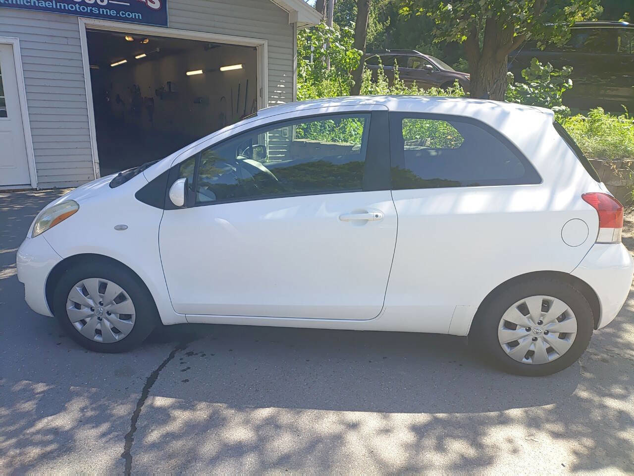Used 2011 Toyota Yaris 2-Door Hatchback