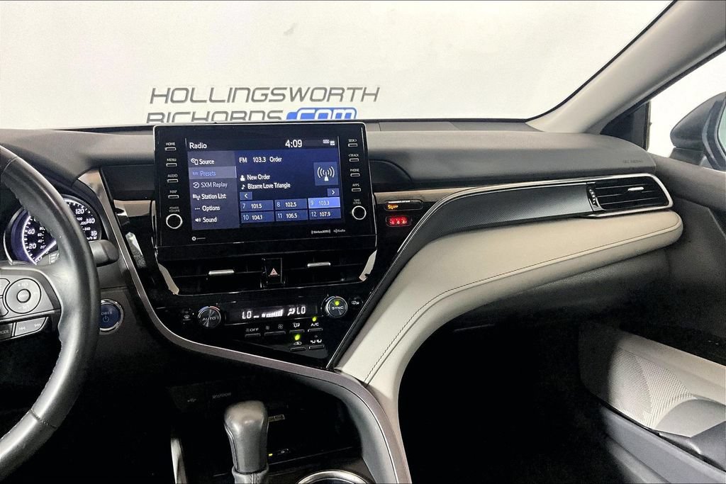 Used 2024 Toyota Camry SE w/ Audio Upgrade Package FWD image 5