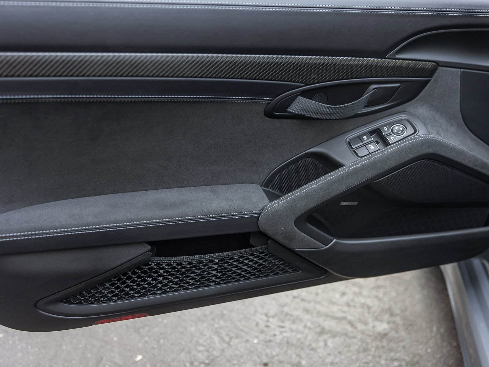 Used 2023 Porsche 718 Cayman GT4 RS RWD image 24