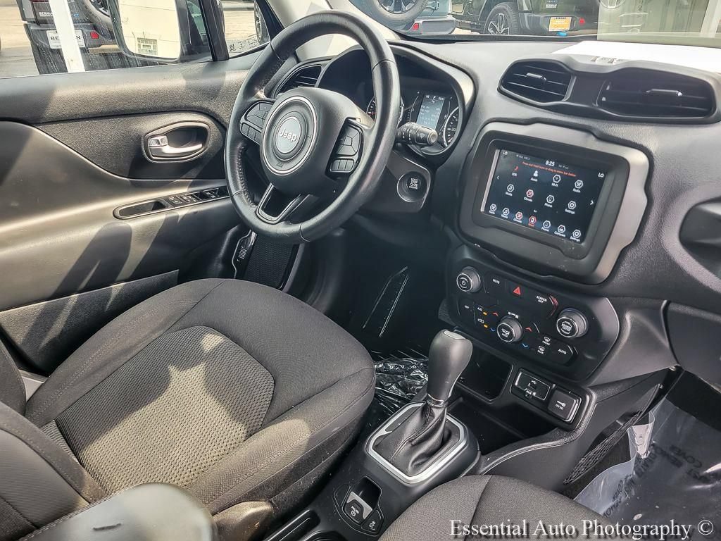 Used 2020 Jeep Renegade Altitude FWD image 23