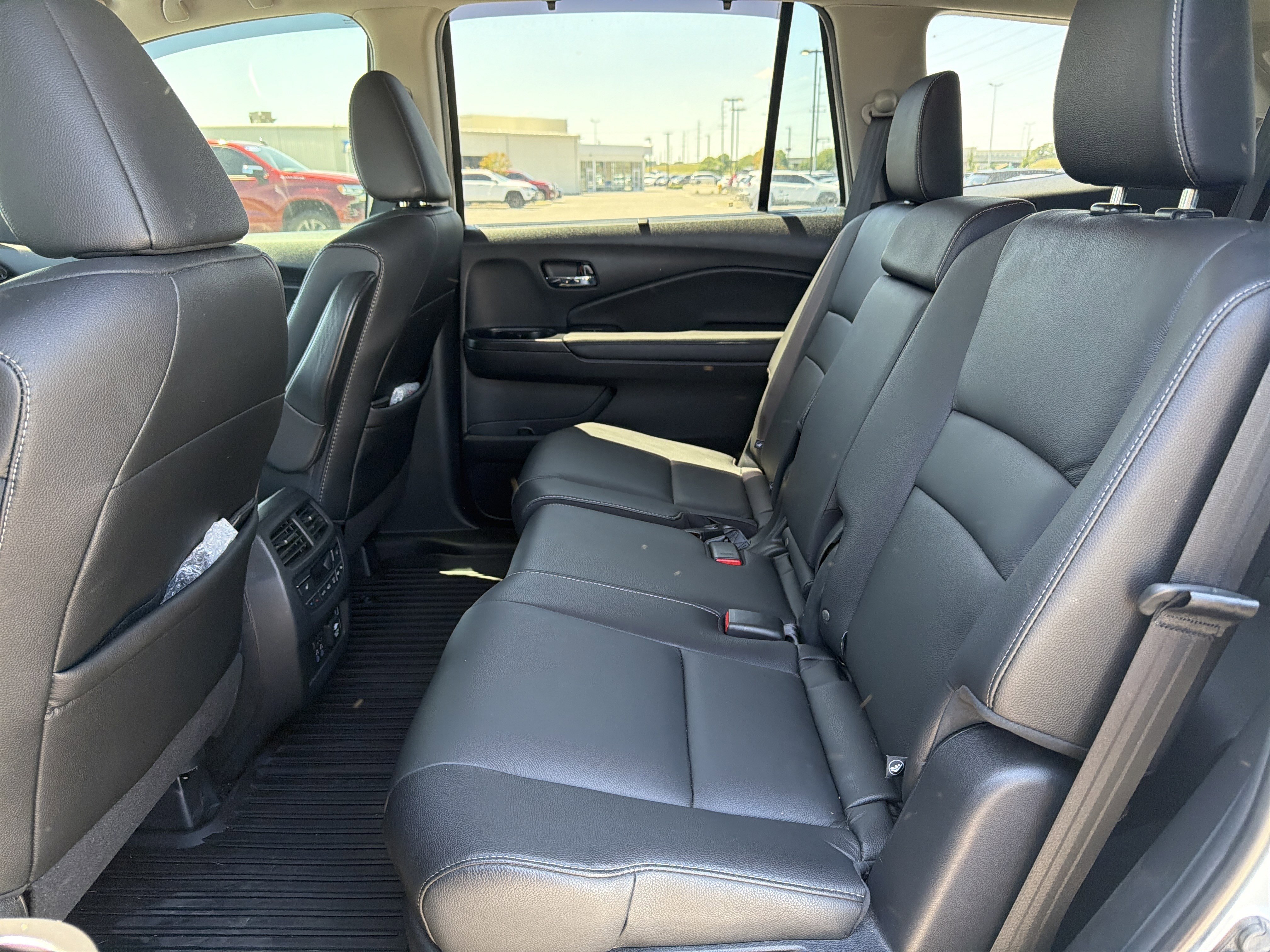 Certified 2022 Honda Pilot Touring image 12