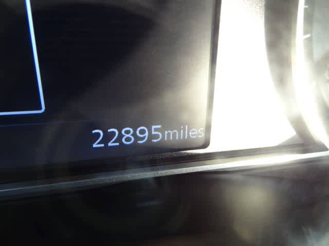 Used 2025 Nissan Versa SV w/ Trunk Package FWD image 8