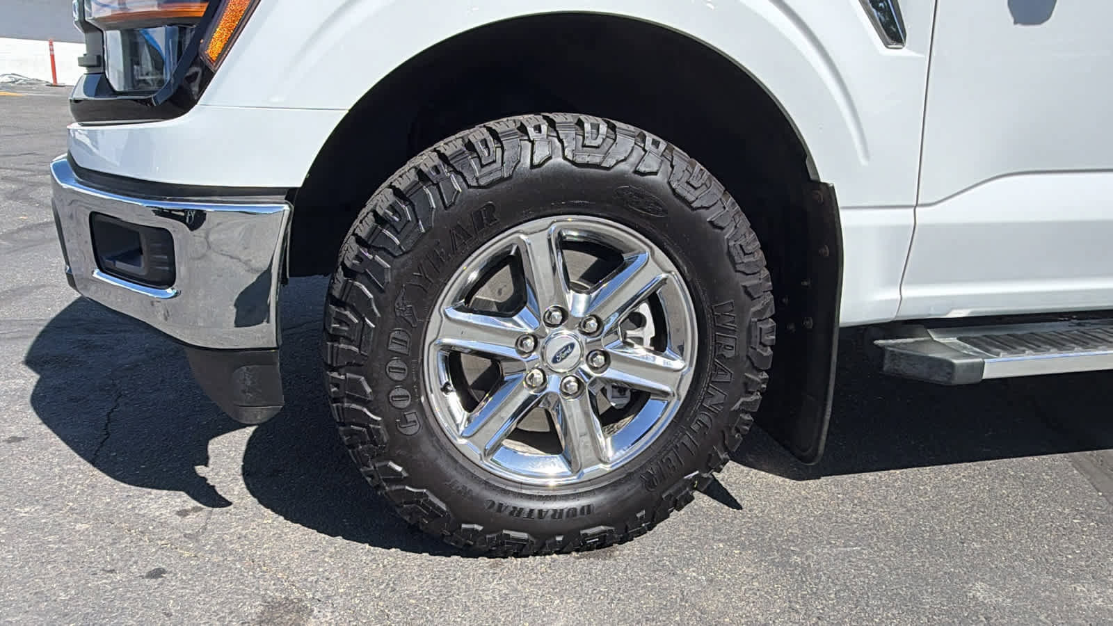 Used 2024 Ford F150 XLT w/ FX4 Off-Road Package AWD/4WD image 9