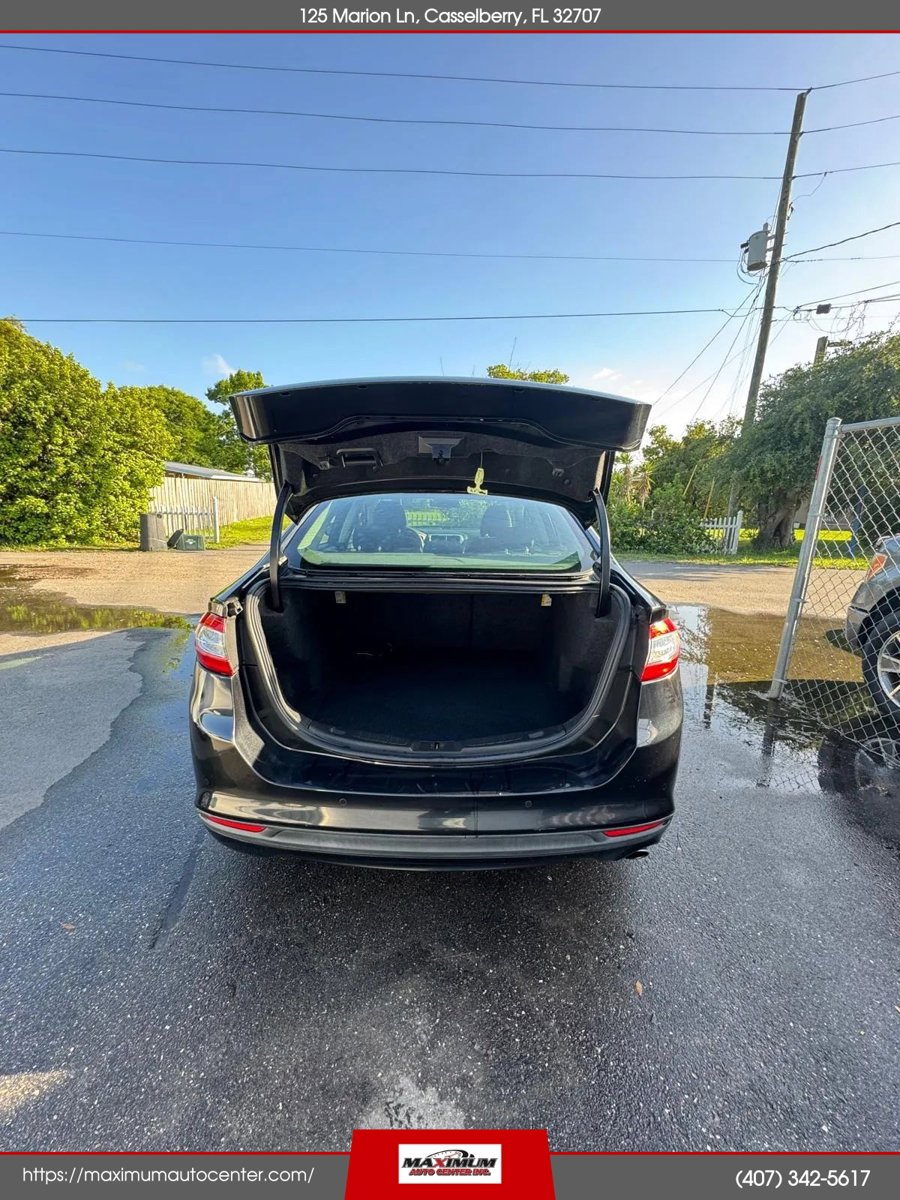 Used 2013 Ford Fusion SE image 19