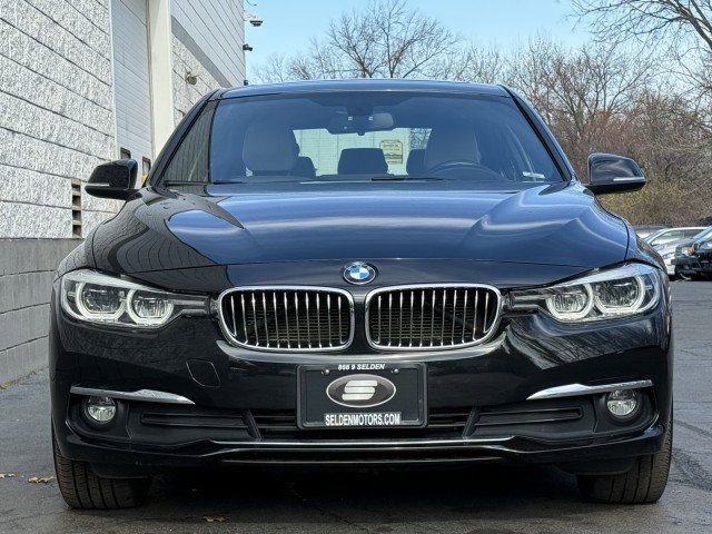Used 2018 BMW 328d xDrive Sedan w/ Premium Package AWD/4WD image 11