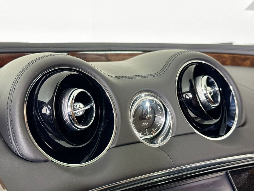 Used 2014 Jaguar XJ L Supercharged image 22