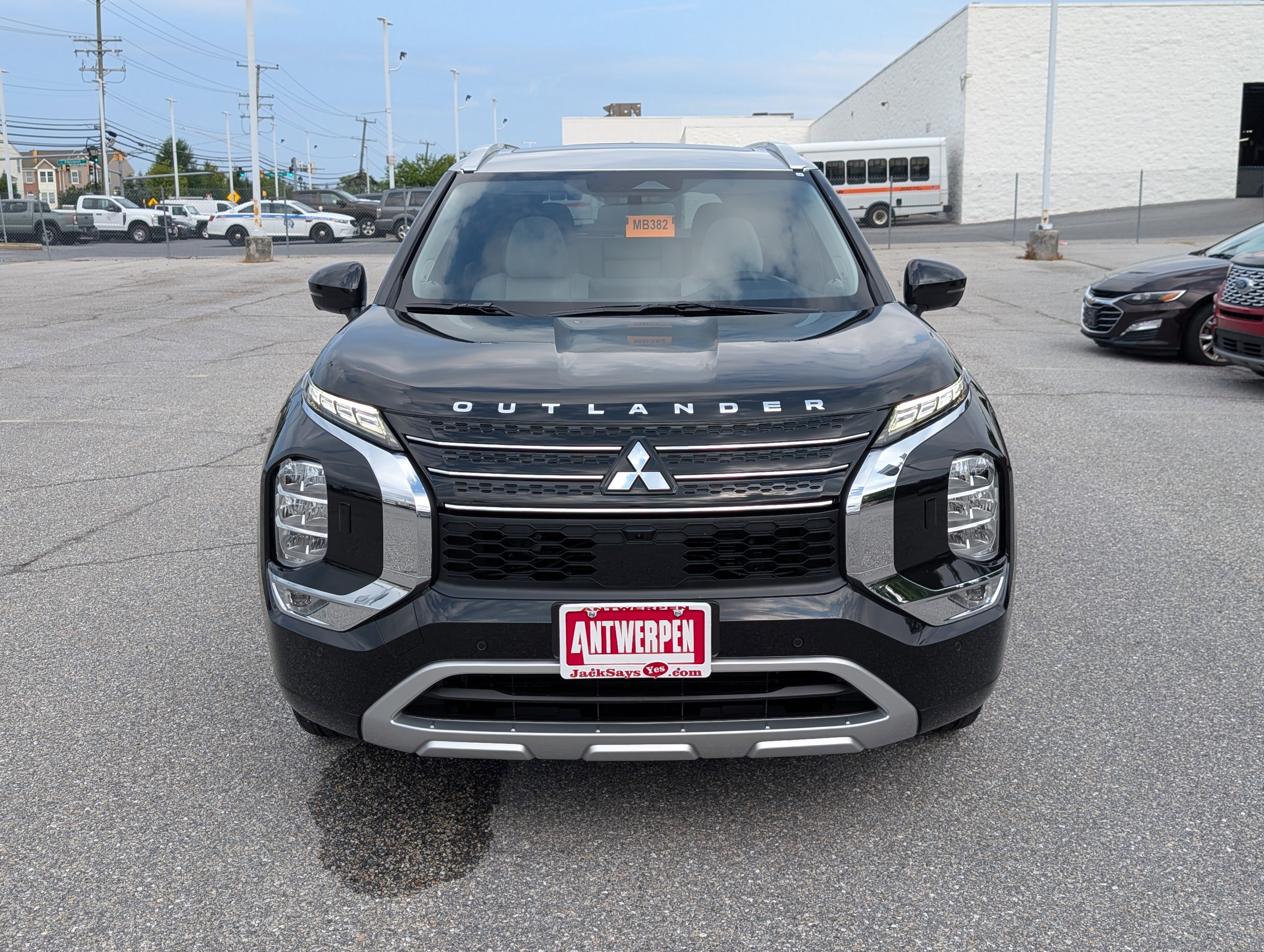 New 2025 Mitsubishi Outlander SEL image 9