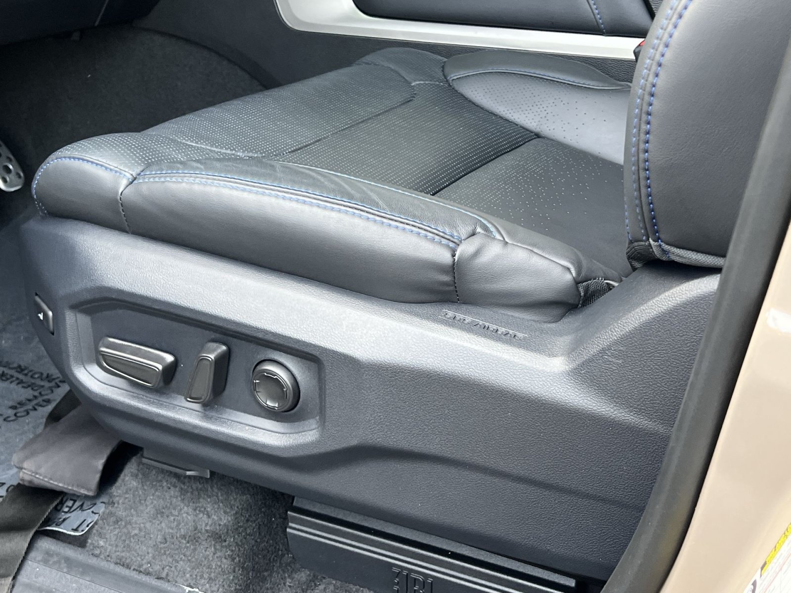 New 2026 Toyota Sequoia Platinum AWD/4WD image 10