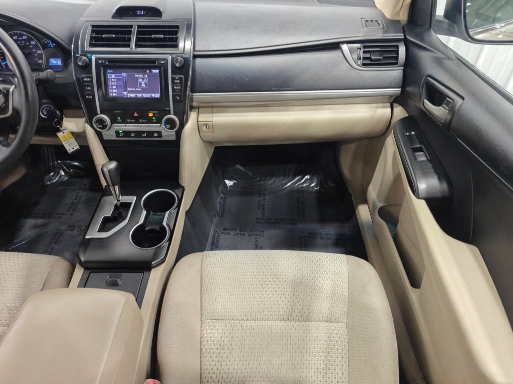 Used 2014 Toyota Camry LE FWD image 26