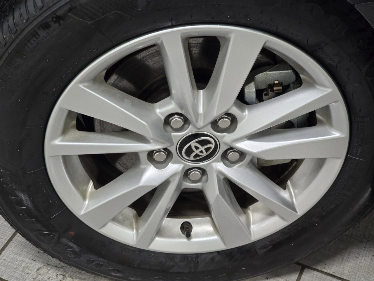 Certified 2025 Toyota Camry LE image 6