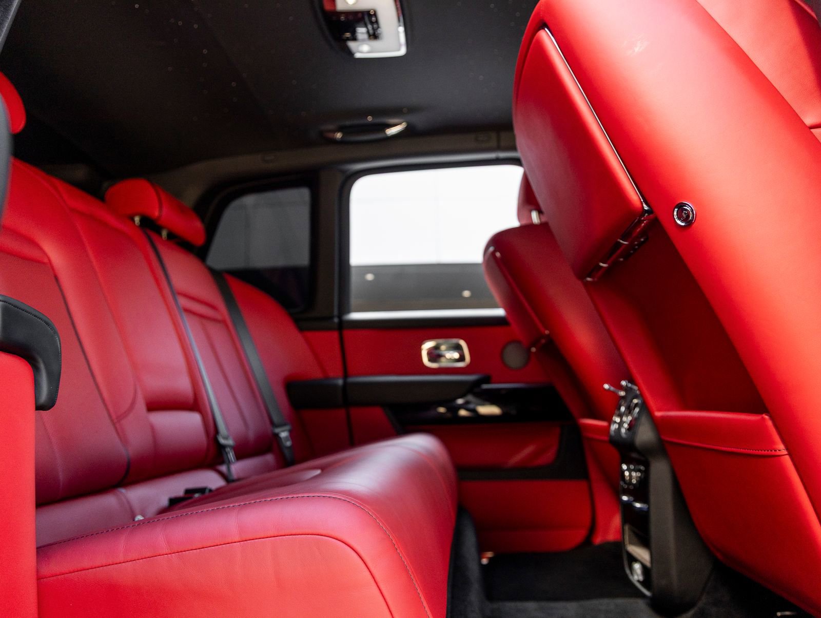 Certified 2023 Rolls-Royce Cullinan image 44