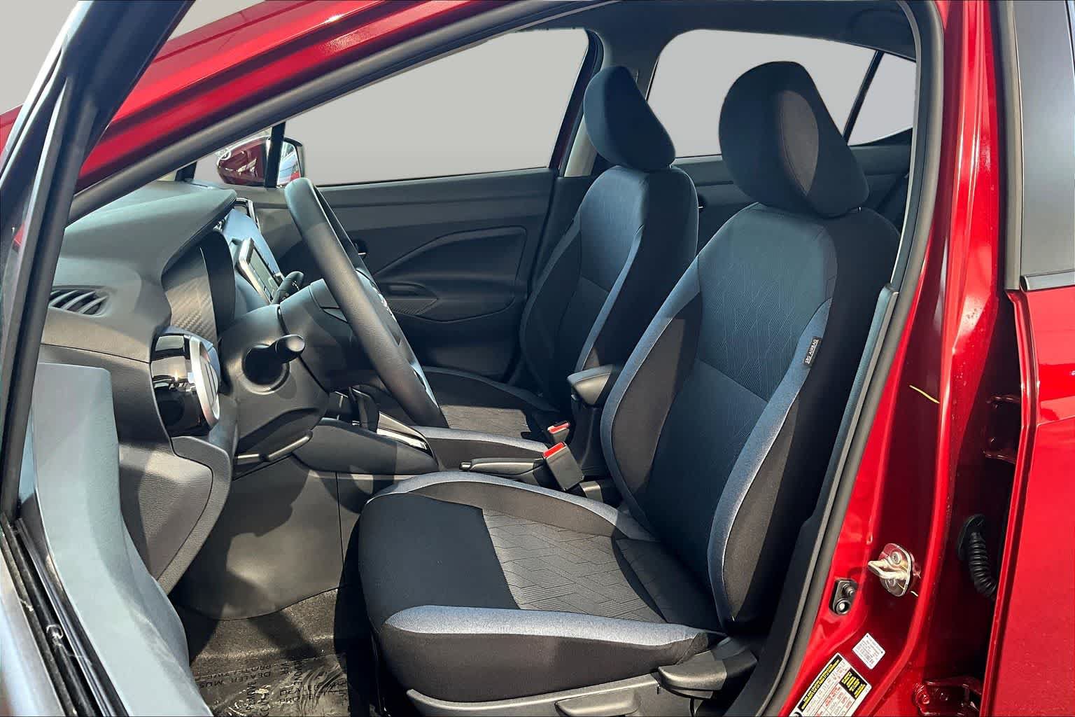 New 2025 Nissan Versa SV w/ Trunk Package FWD image 15