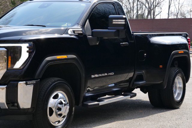 Used 2024 GMC Sierra 3500 SLE w/ SLE Convenience Package image 26