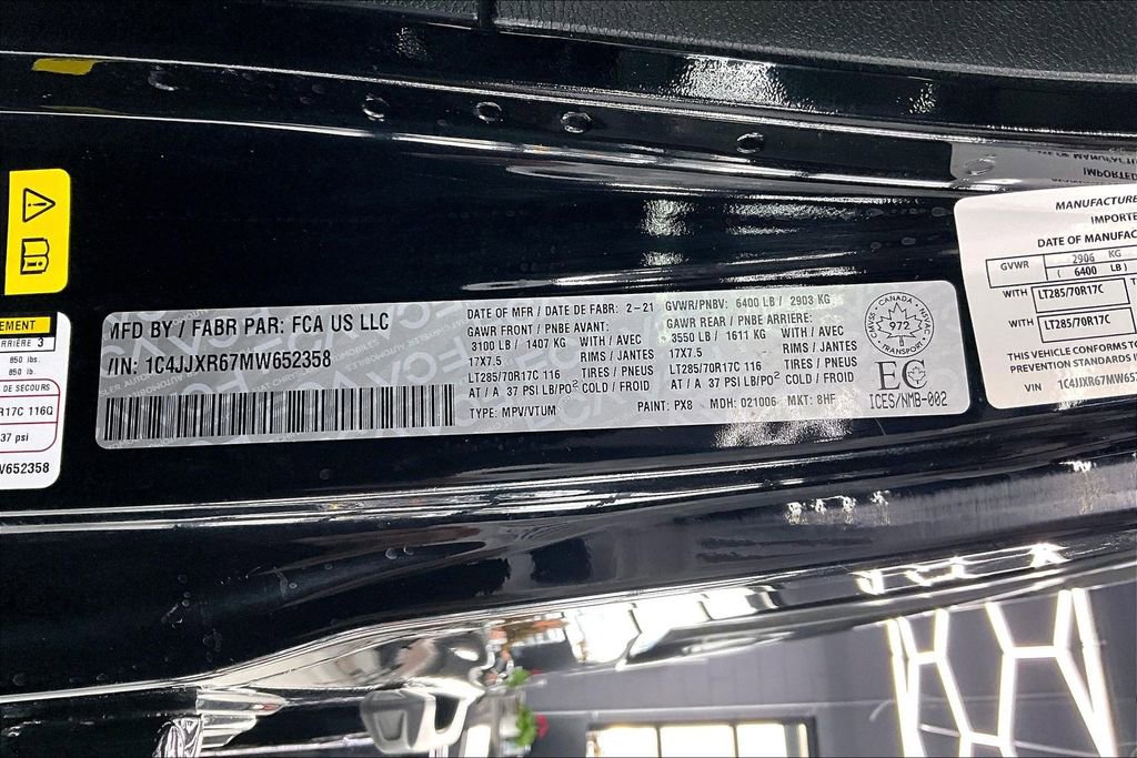 Used 2021 Jeep Wrangler Unlimited Rubicon 4xe w/ Dual Top Group image 18