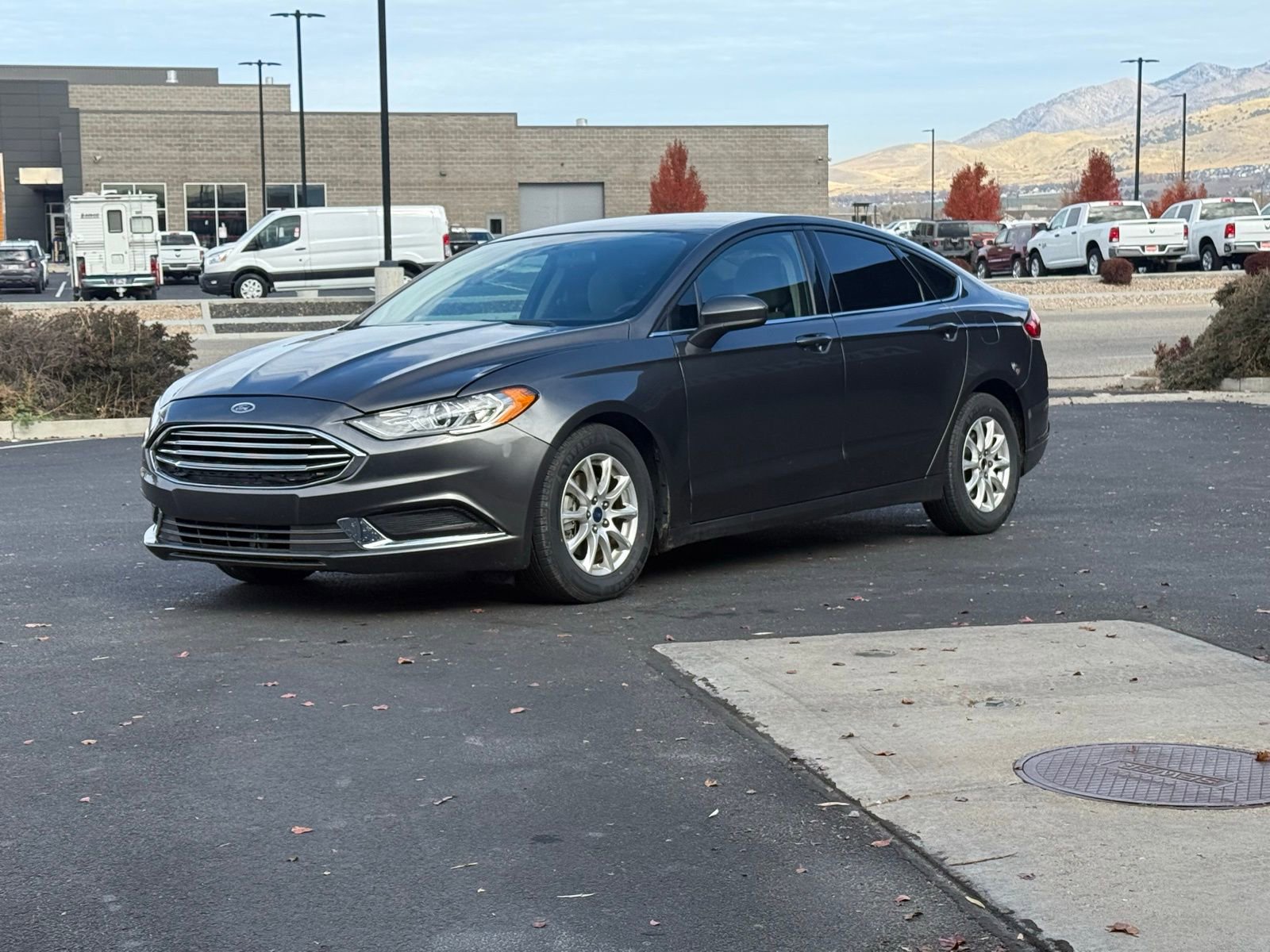 Used 2017 Ford Fusion S image 5