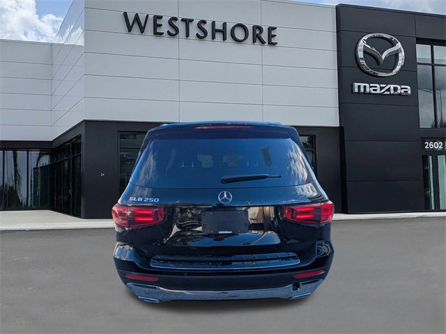 Used 2025 Mercedes-Benz GLB 250 image 4