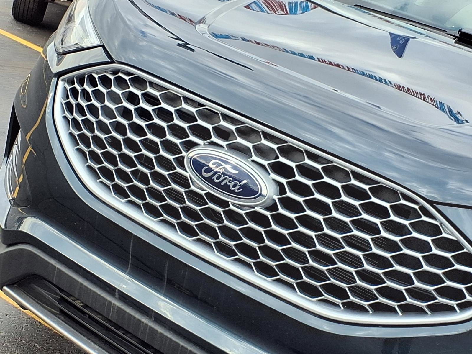 Certified 2024 Ford Edge SEL w/ Convenience Package image 30