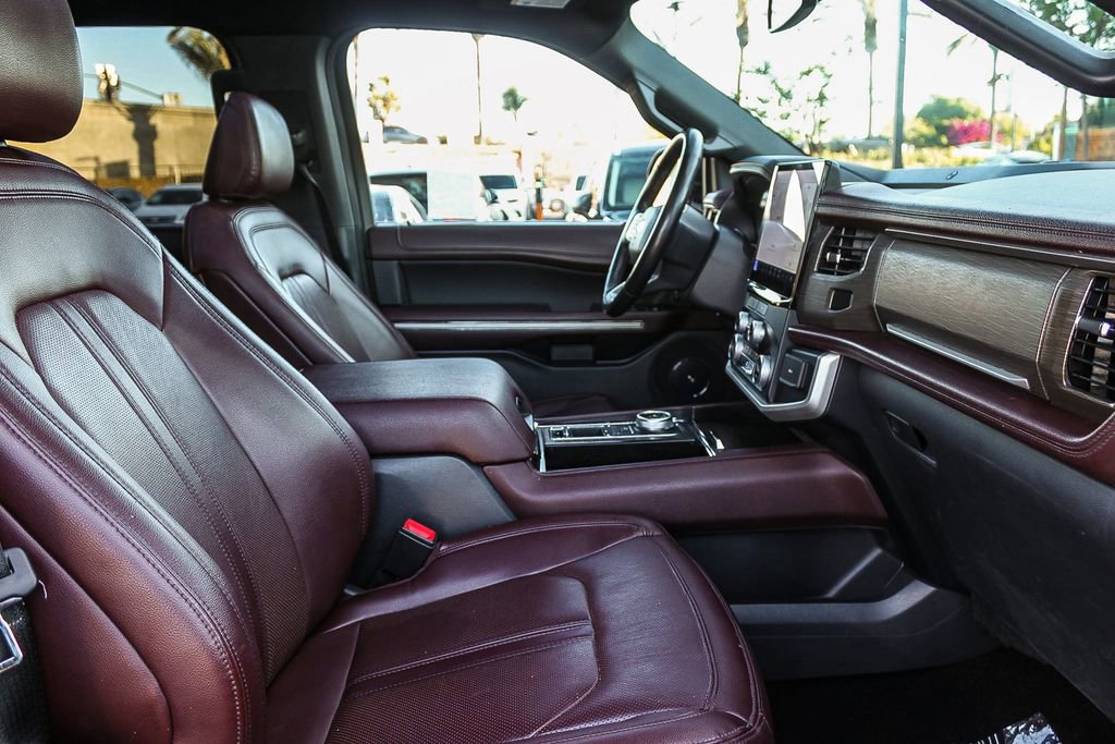 Used 2023 Ford Expedition Limited RWD image 21
